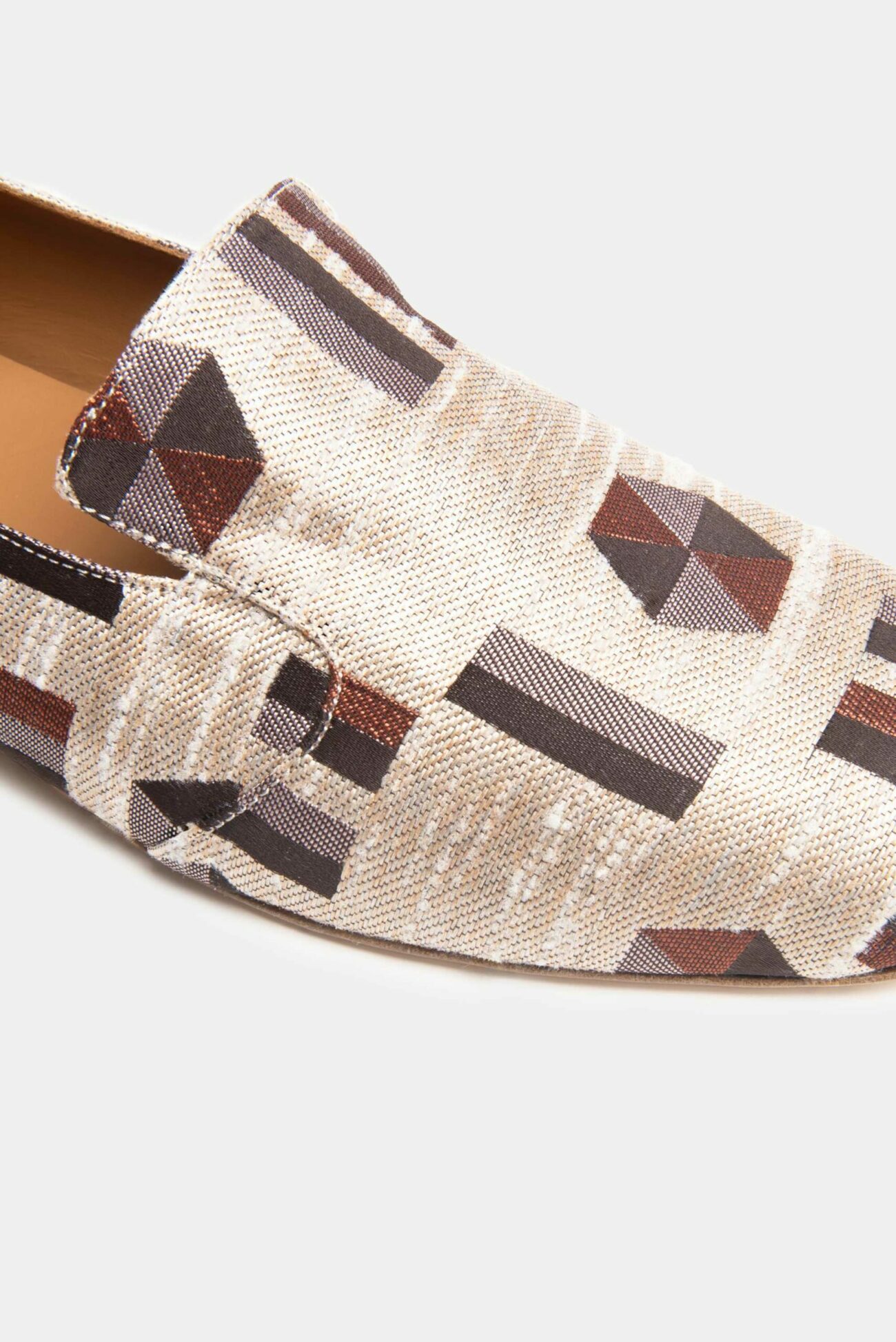 Basic D. Brown - Image 3